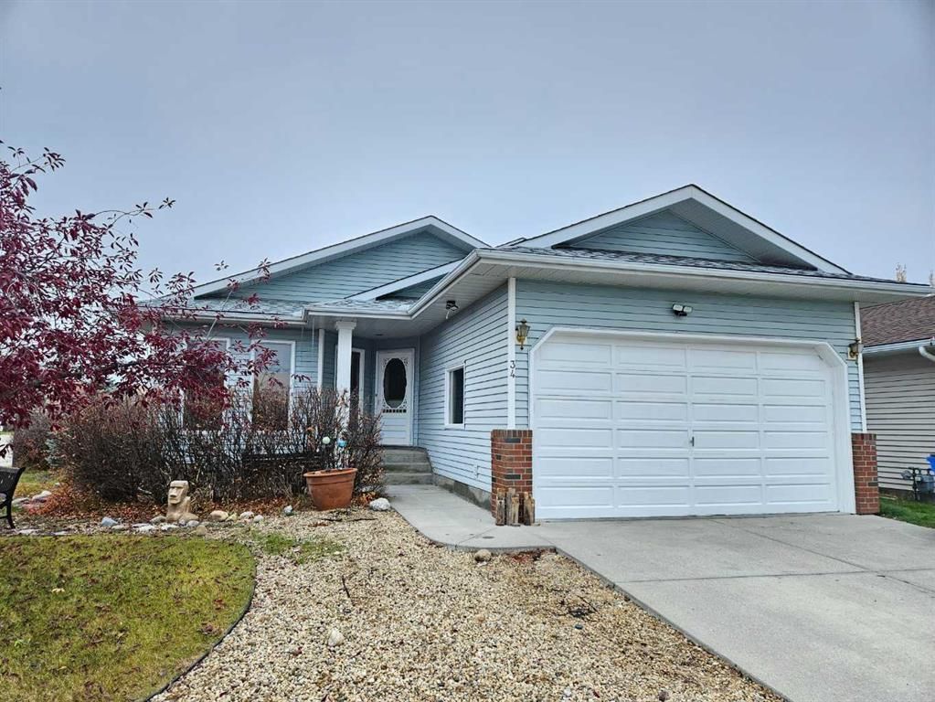 I have sold a property at 34 West MacKay CRESCENT in Cochrane
